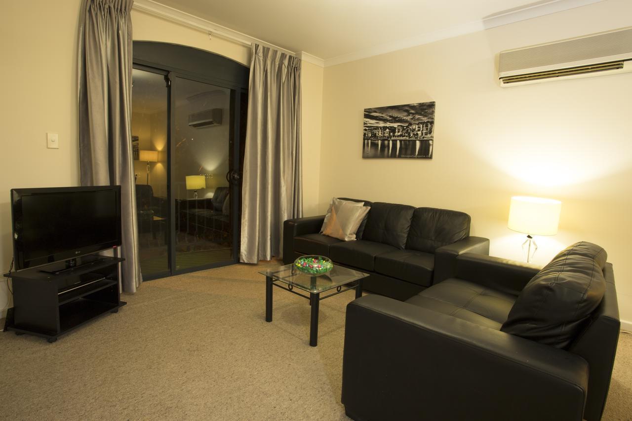 بيرث Regal Apartments المظهر الخارجي الصورة