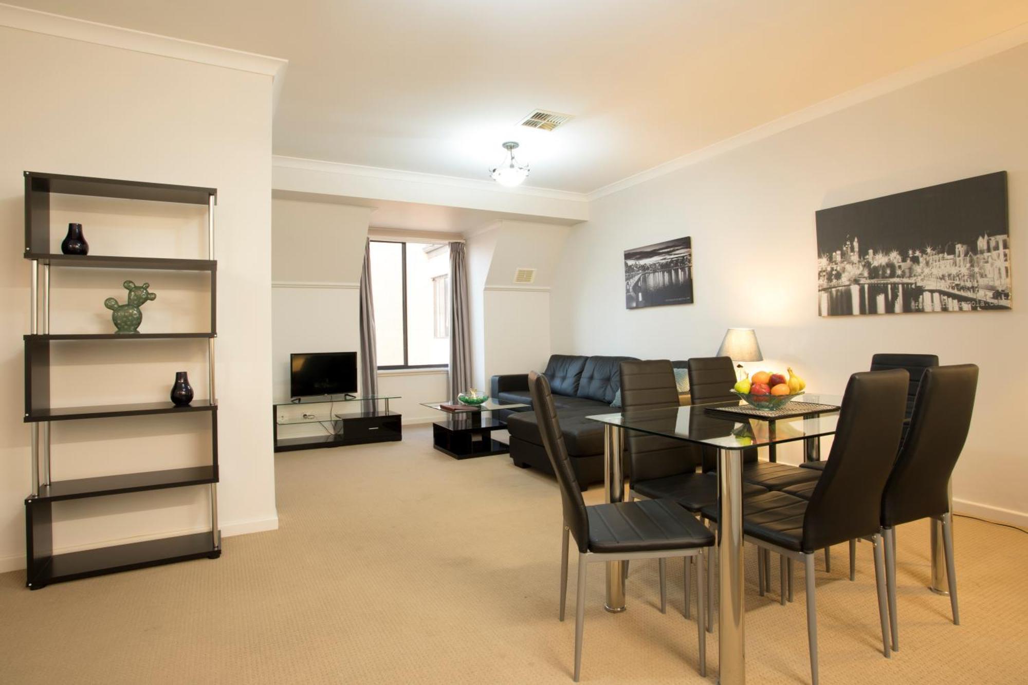 بيرث Regal Apartments المظهر الخارجي الصورة