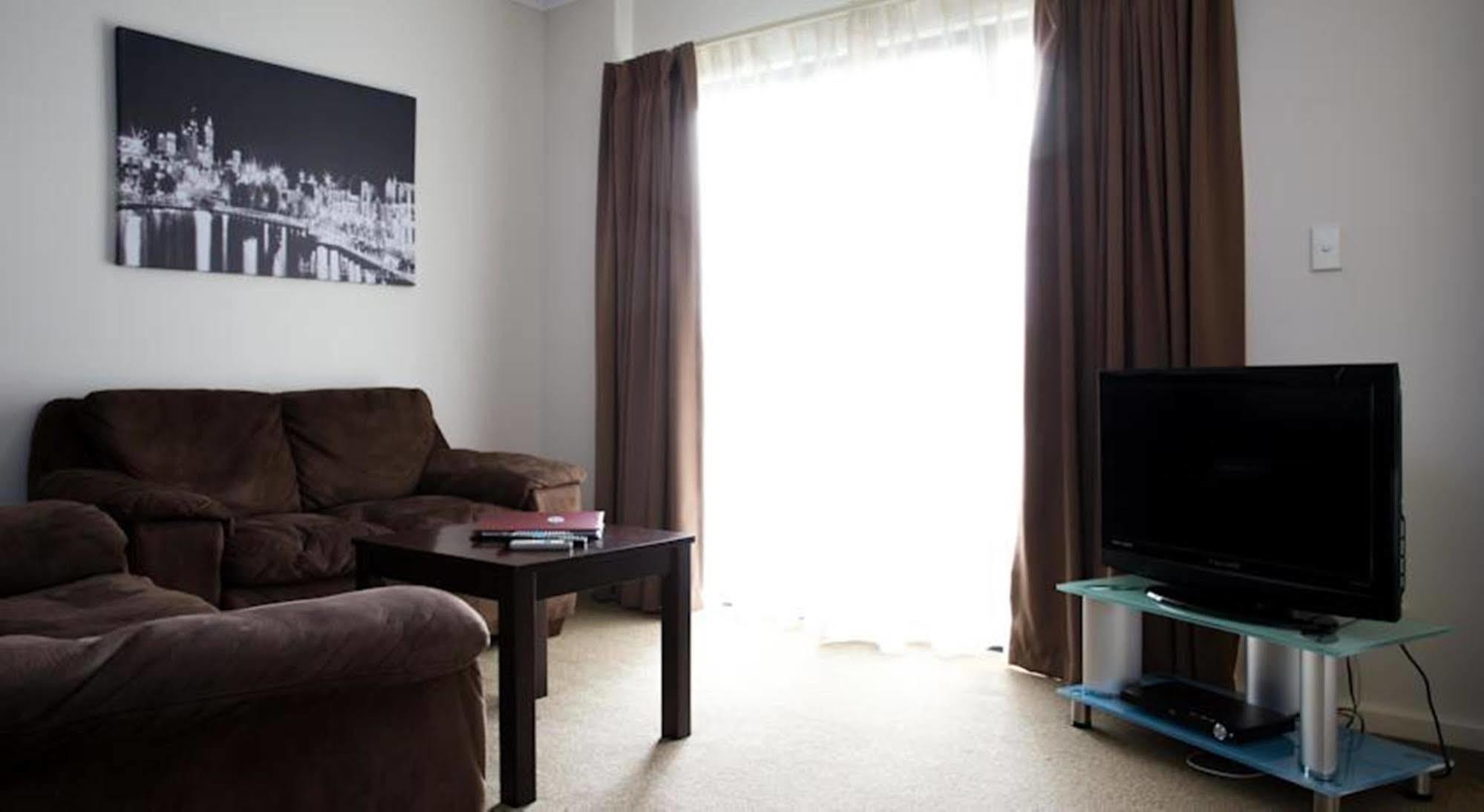 بيرث Regal Apartments المظهر الخارجي الصورة
